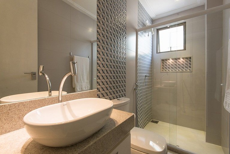Beachfront 108. Cozy Retreat at Praia do Forte