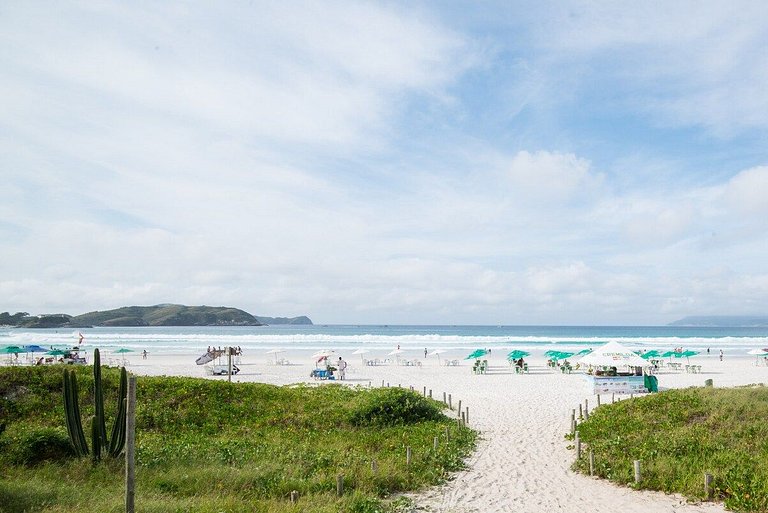 Beachfront 108. Cozy Retreat at Praia do Forte