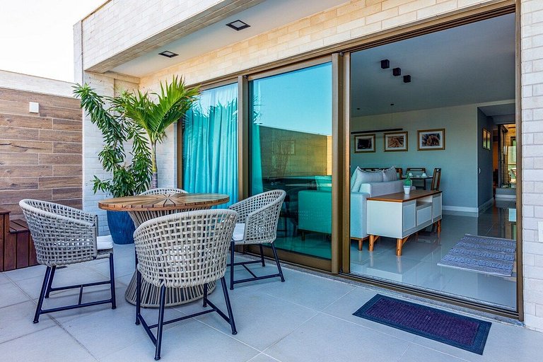 Luxury Penthouse at Praia dos Anjos for 10