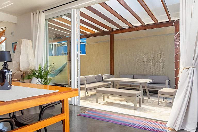 Beachfront House at Tucuns
